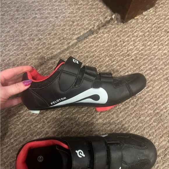 Men’s peloton size 43 - Picture 3 of 4